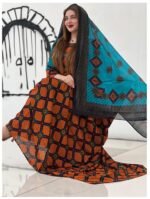 ثوب برتقالي اللون مصنوع من القطن بتصميم زهور جميلة مطبوع عليه شيلة متناسقة مخيطة على الطراز الظفاري