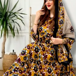 ثوب متعدد الألوان مصنوع من القطن مع تصميم زهور جميل مطبوع مع شيله مطابقة مخيطة على طراز الظفاري