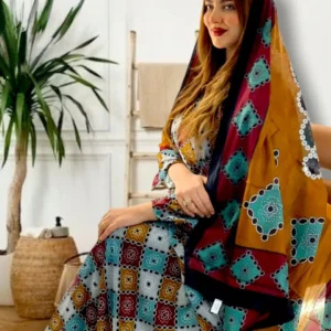 ثوب متعدد الألوان مصنوع من القطن مع تصميم زهور جميل مطبوع مع شيله مطابقة مخيطة على طراز الظفاري