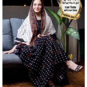 ثوب إيراني أسود اللون مصنوع من القطن مزين بنقشة البولكا والزهور ومطرز بشيلة متناسقة ومخيطة على الطراز الظفاري