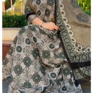 ثوب متعدد الألوان مصنوع من القطن بتصميم جميل مطبوع بشيلة متناسقة ومخيطة على الطراز الظفاري