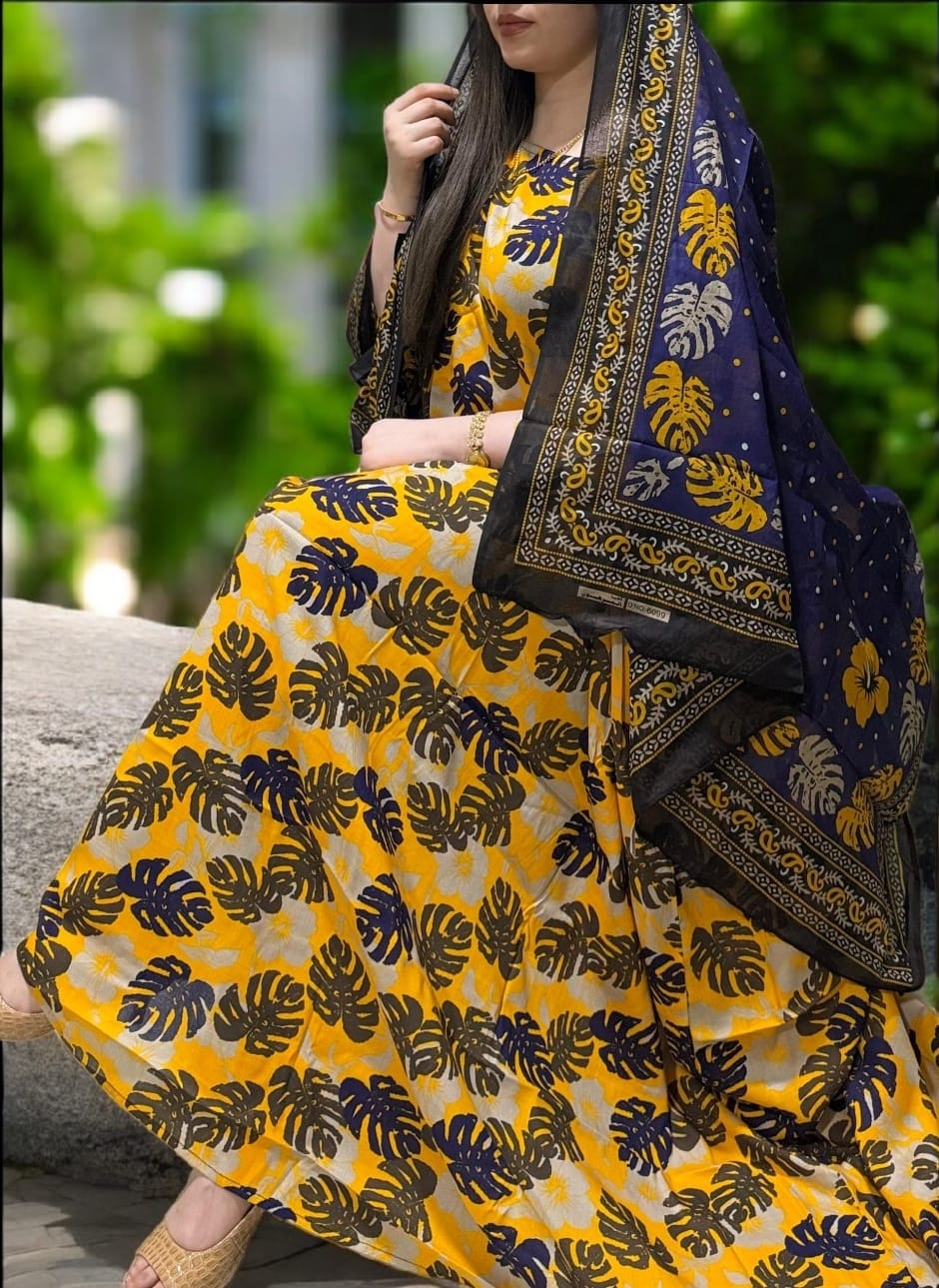 ثوب متعدد الألوان مصنوع من القطن بتصميم جميل مطبوع بشيلة متناسقة ومخيطة على الطراز الظفاري