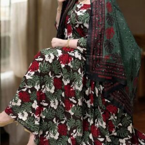 ثوب متعدد الألوان مصنوع من القطن بتصميم جميل مطبوع بشيلة متناسقة ومخيطة على الطراز الظفاري