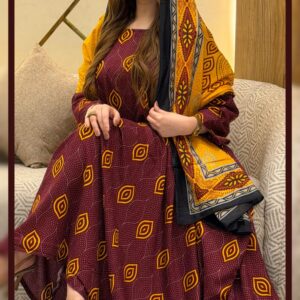 ثوب أحمر اللون مصنوع من القطن بتصميم جميل مطبوع، مزود بشيلة مطابقة مخيط على الطراز الظفاري