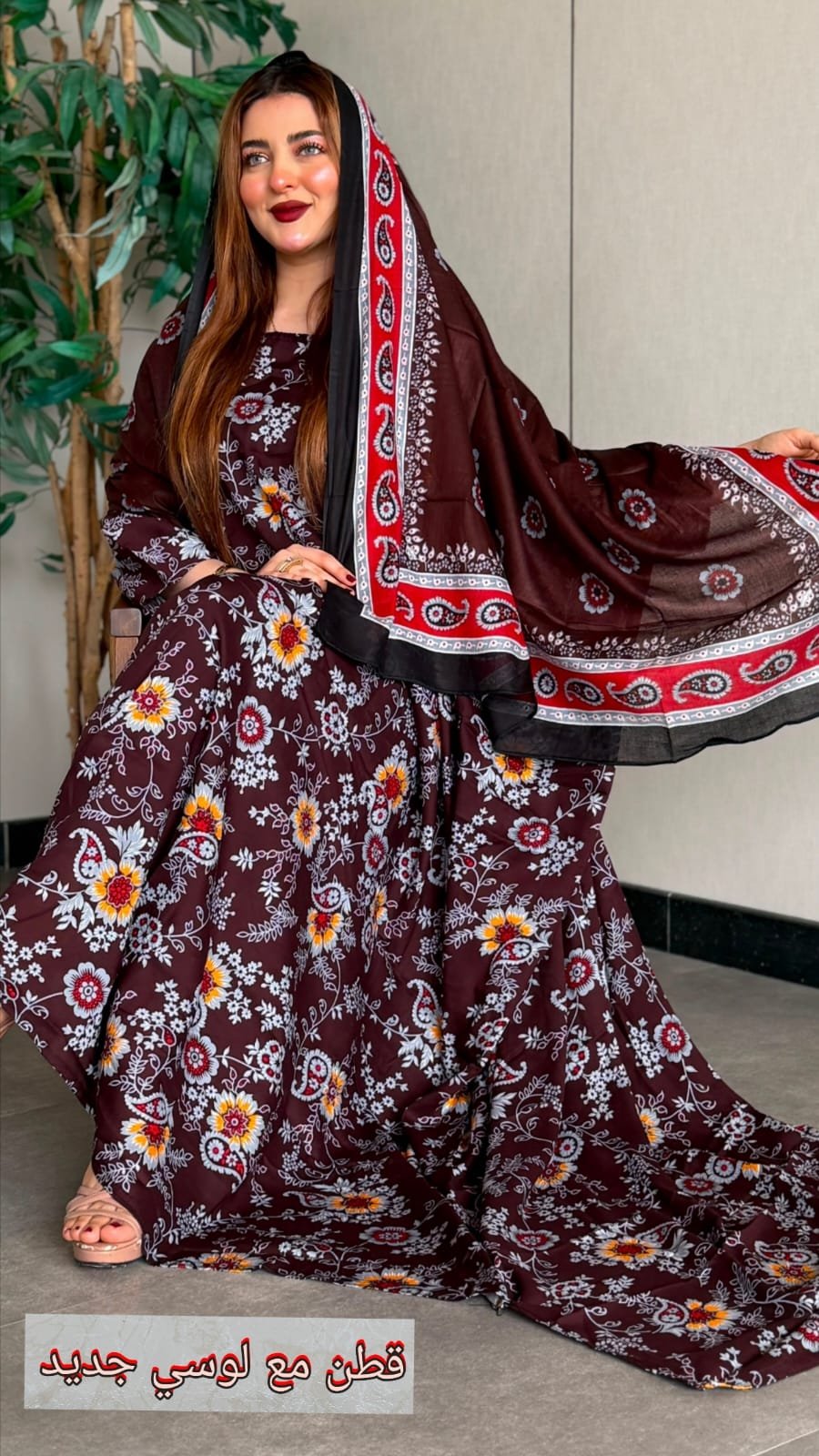 جلابية قطنية جميلة مع شيلة متناسقة
